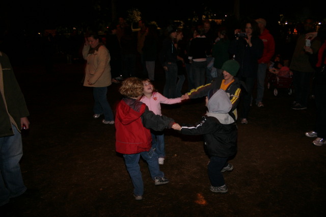 2005/12 December/Trail of Lights/640x480_IMG_4492.JPG